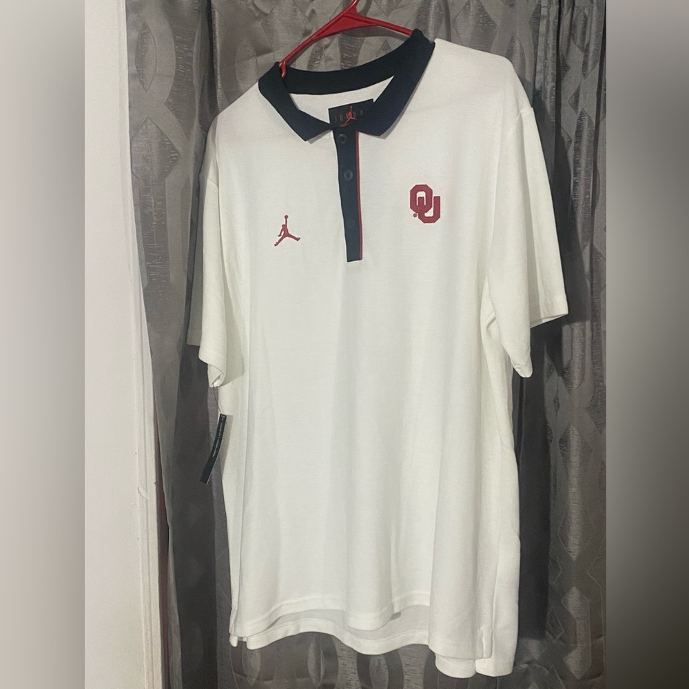 Men’s Jordan  OK Sooners Logo Polo New With Tags Size LRG